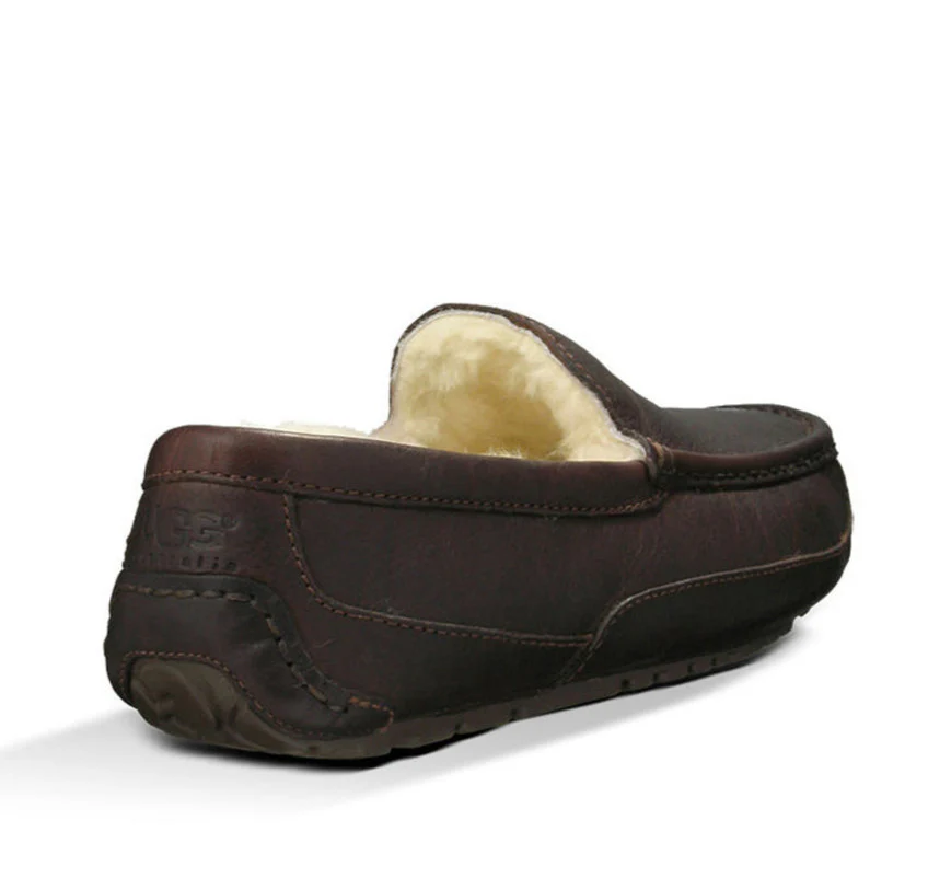 UGG® Men's Ascot Leather Slipper - Dark Spice - Image 5
