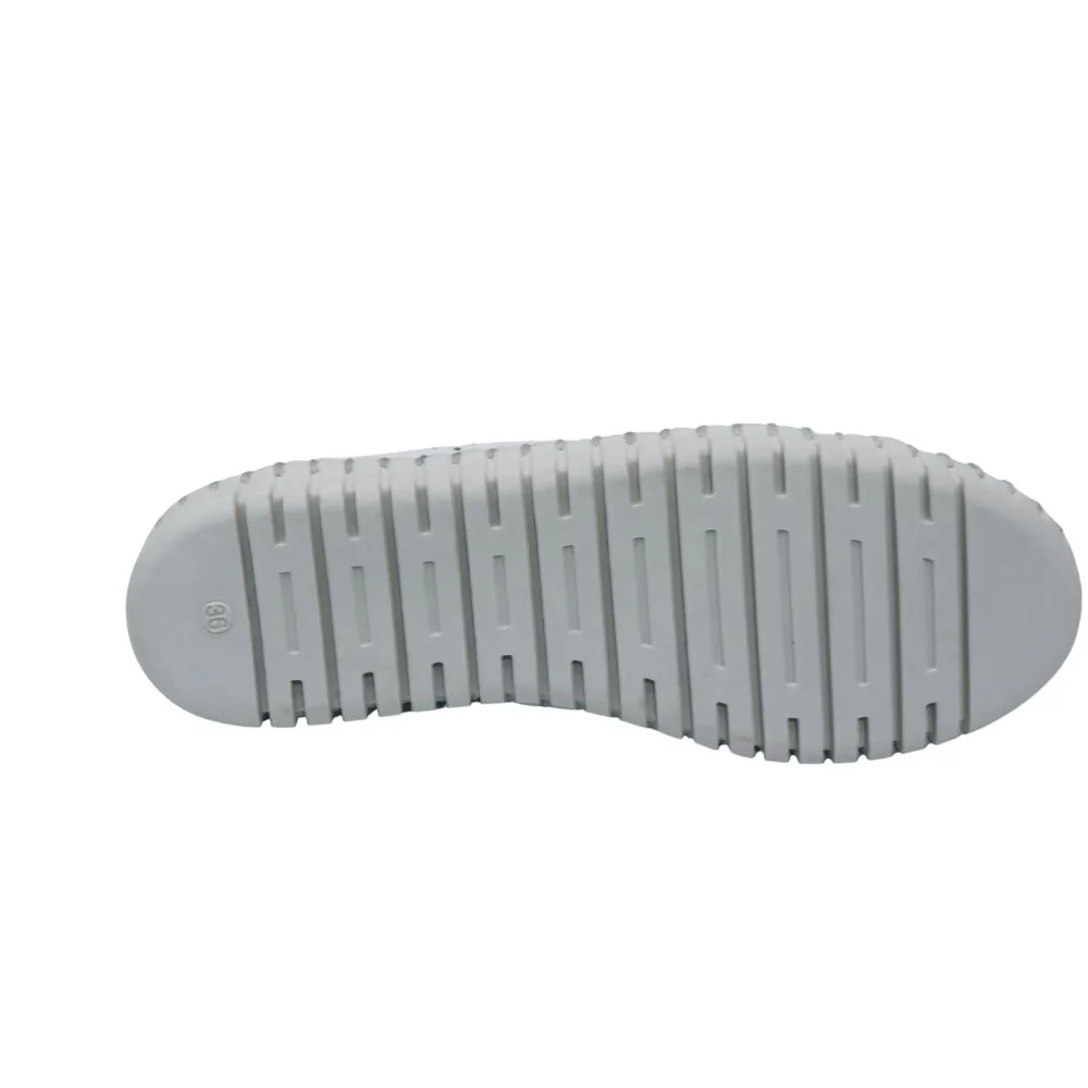 Eric Michael by Laurevan Women's Brandie Shoe - Denim/White - Image 7