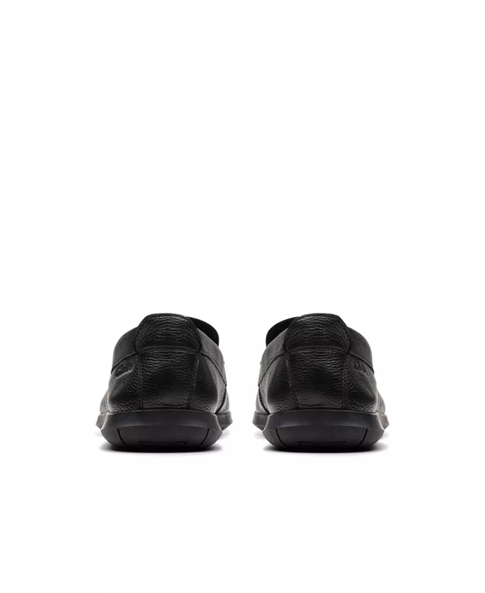 Clarks Men's Flexway Step Leather Slip Ons - Black - Image 4