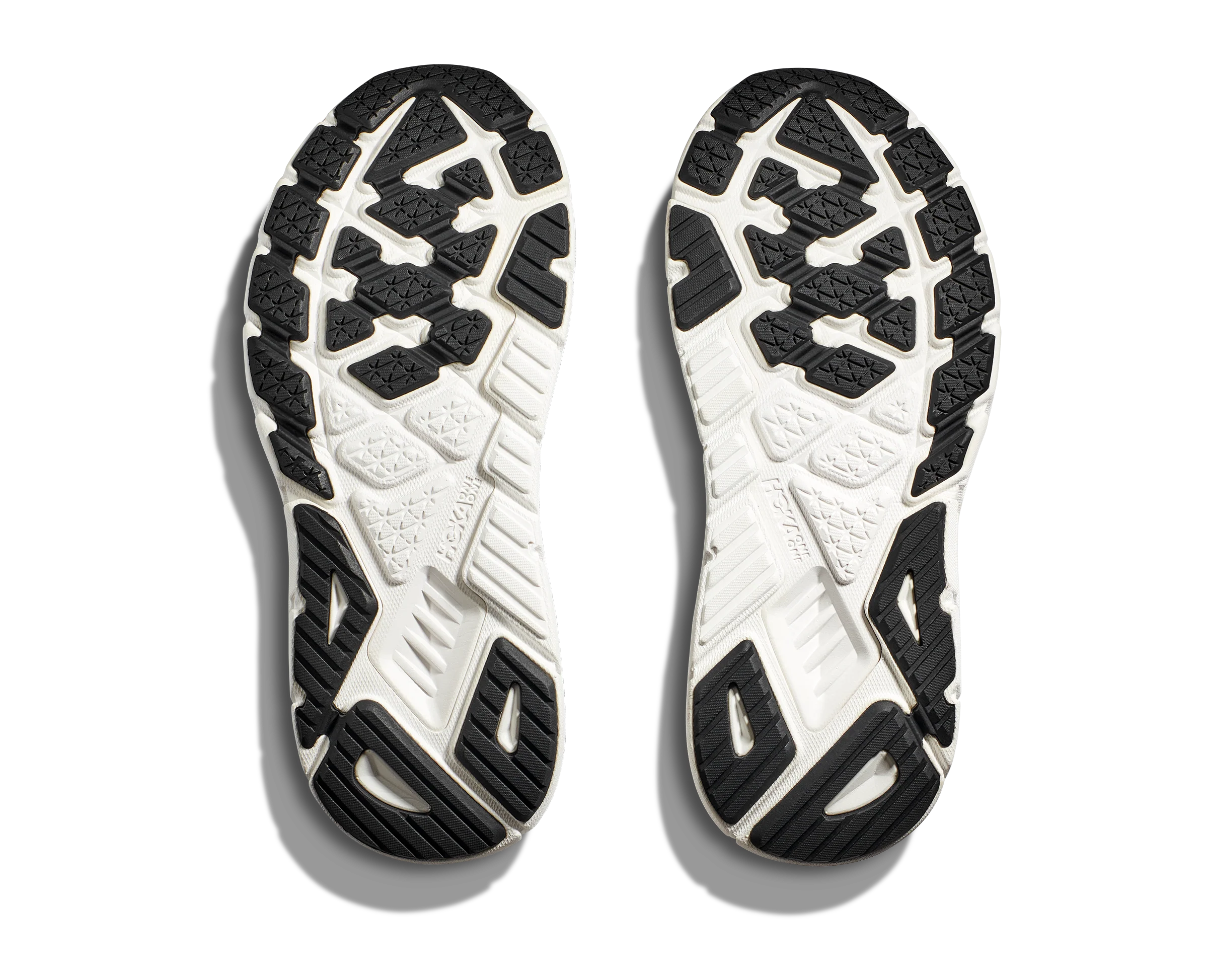 HOKA Men's Arahi 7 Sneaker - Black/White - Image 4