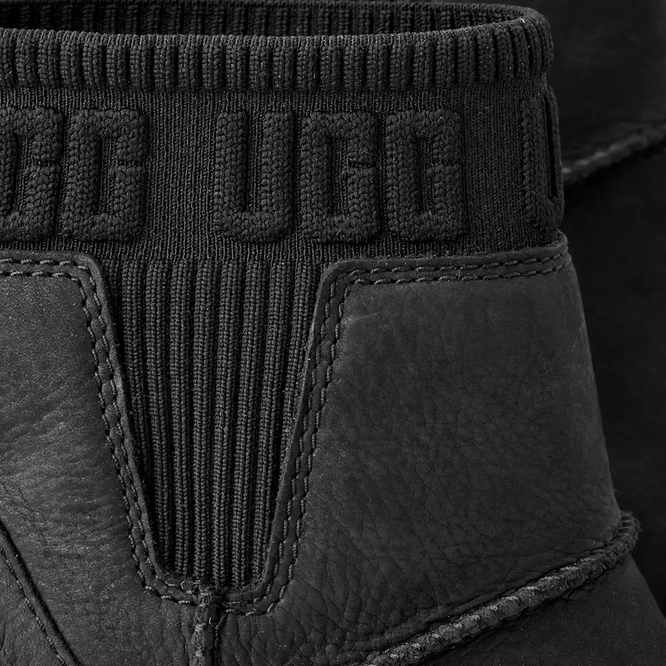 Ugg Women's Moxy Chelsea Water Resistant Heeled Boot - Black - Image 4